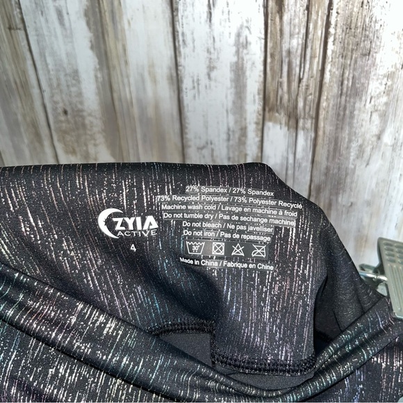 Zyia Vertical Mirage Light N Tight Leggings - Picture 8 of 8